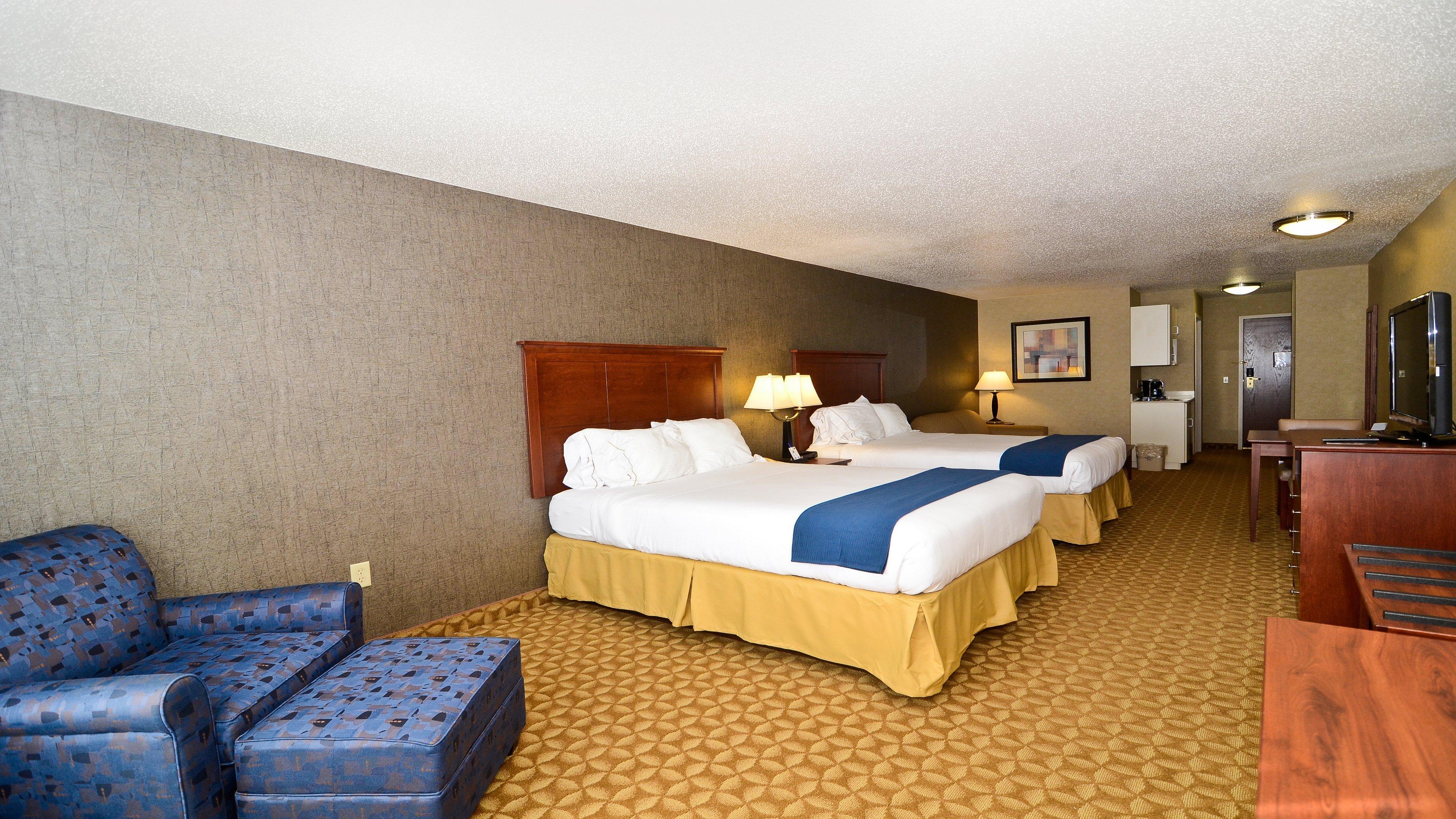 Holiday Inn Express Hotel & Suites Fort Atkinson By Ihg Exterior foto